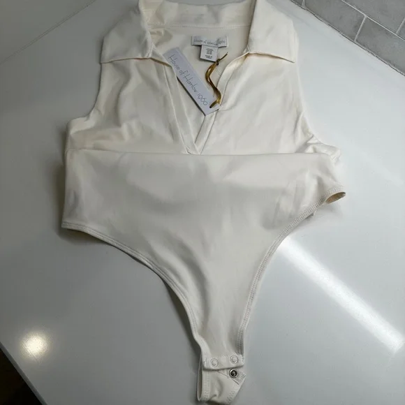 House of Harlow 1960 Collard Ivory Bodysuit Size S - Picture 2 of 5